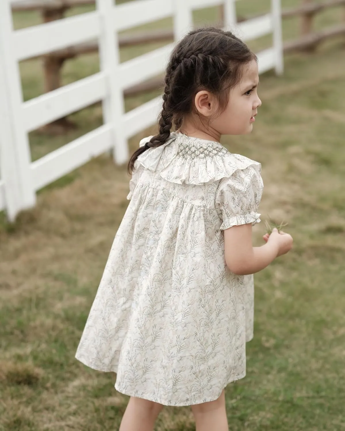 Baby Girls Long Sleeve Smocking Clothing Toddler Fall Floral Smocked Dress Vintage Dresses for Christmas Birthday Holiday