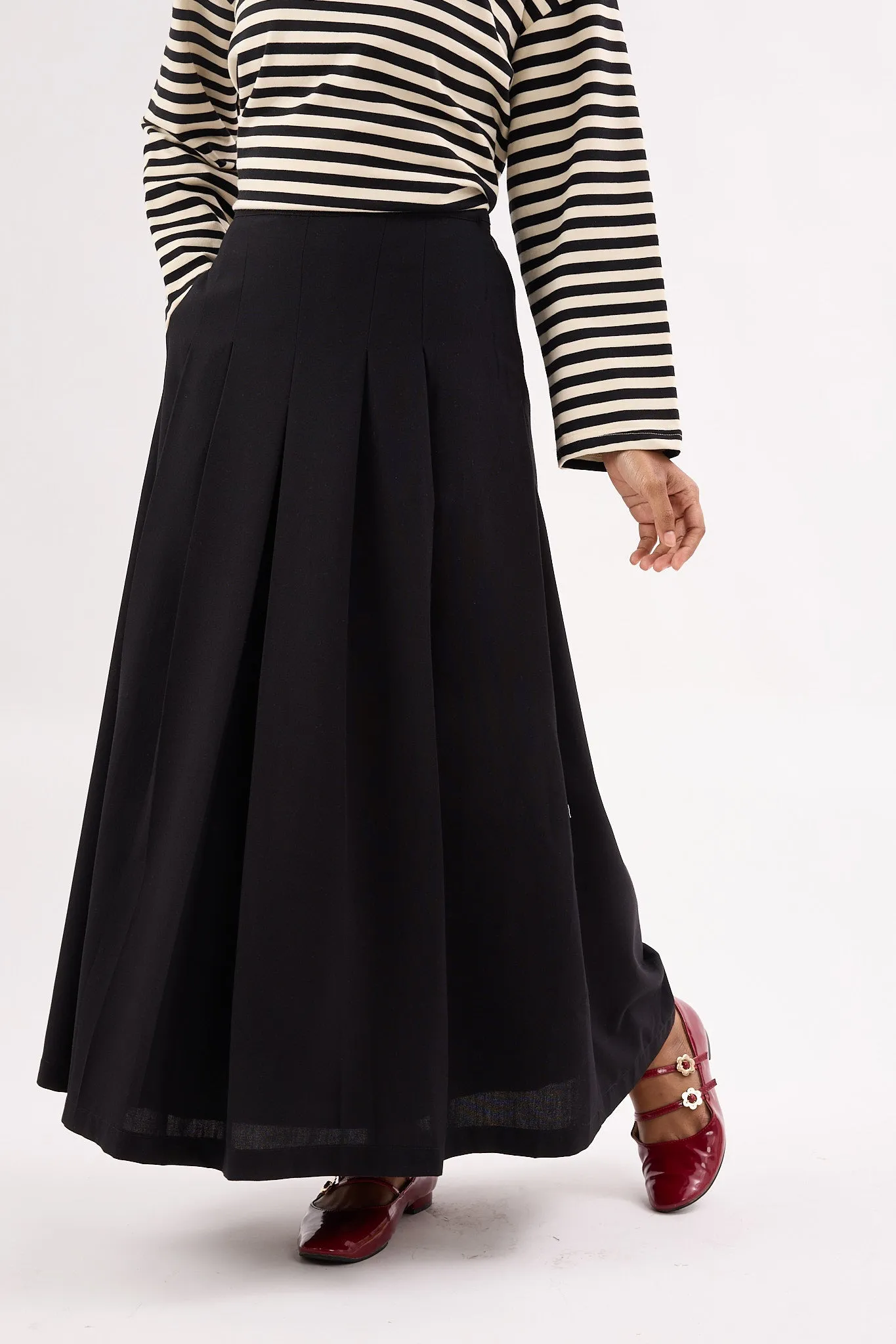 Black Box Pleated Skirt - Women's