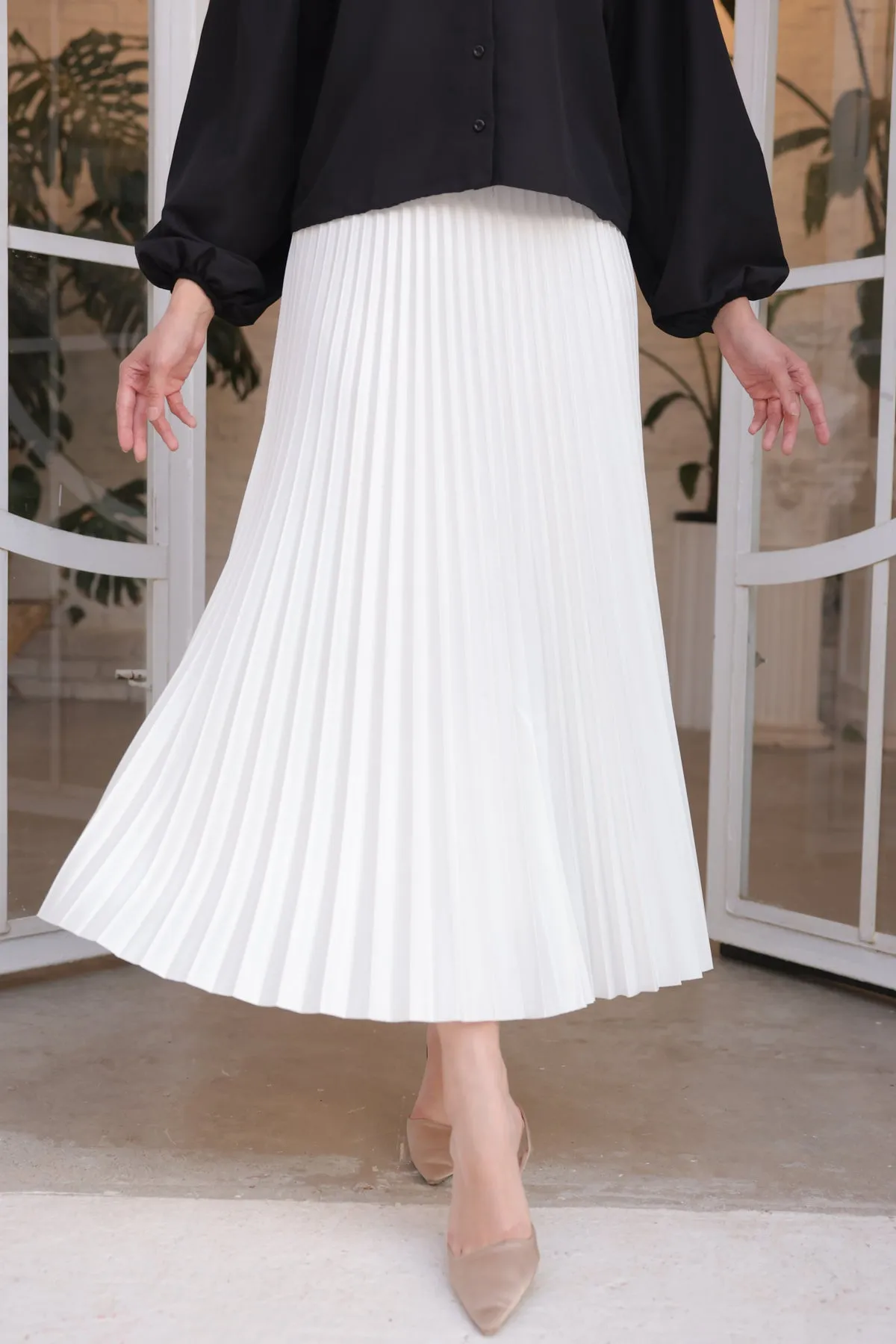 BNG Women Pleated Skirt Ecru - Clermont