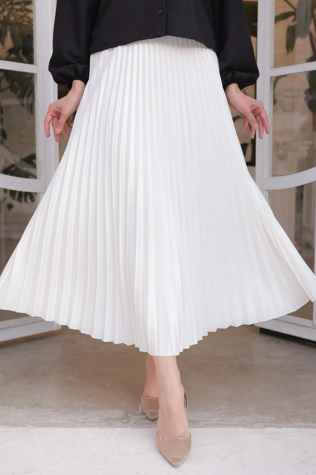 BNG Women Pleated Skirt Ecru - Clermont