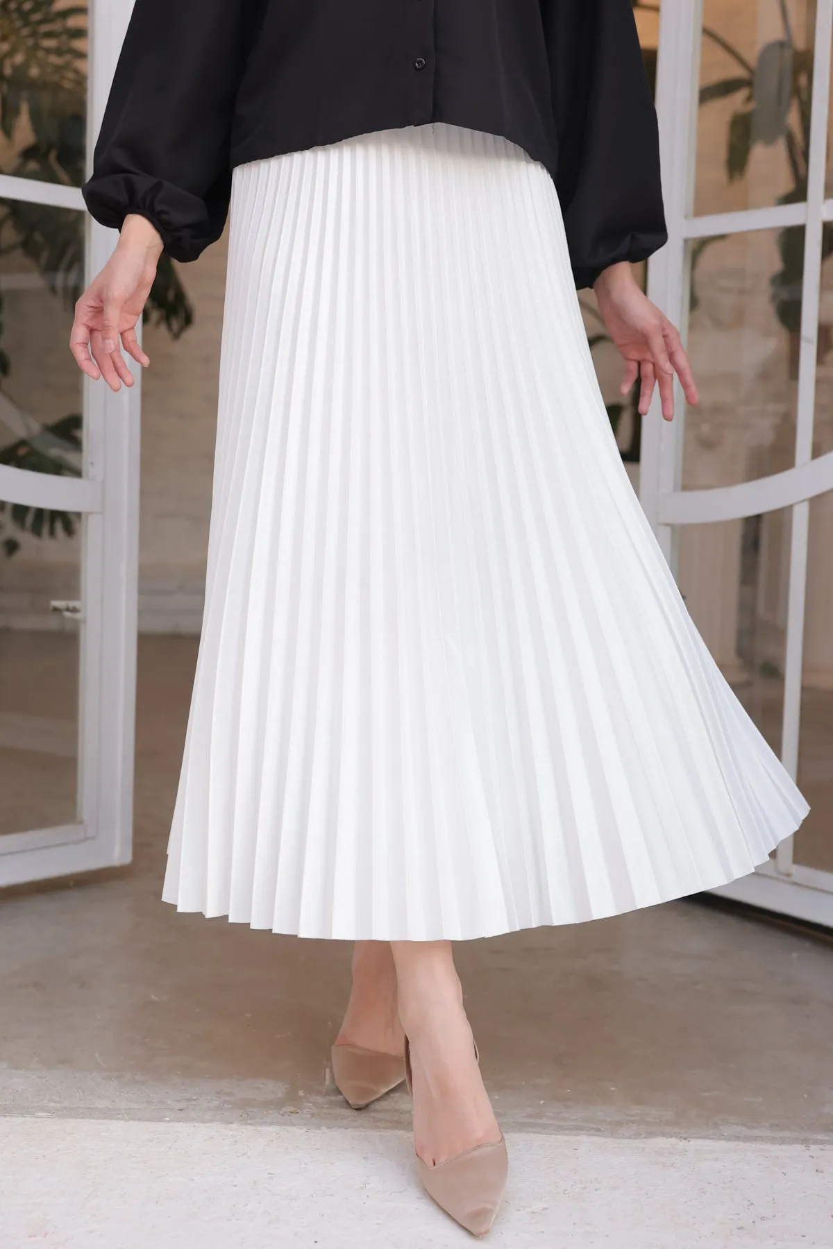 BNG Women Pleated Skirt Ecru - Clermont