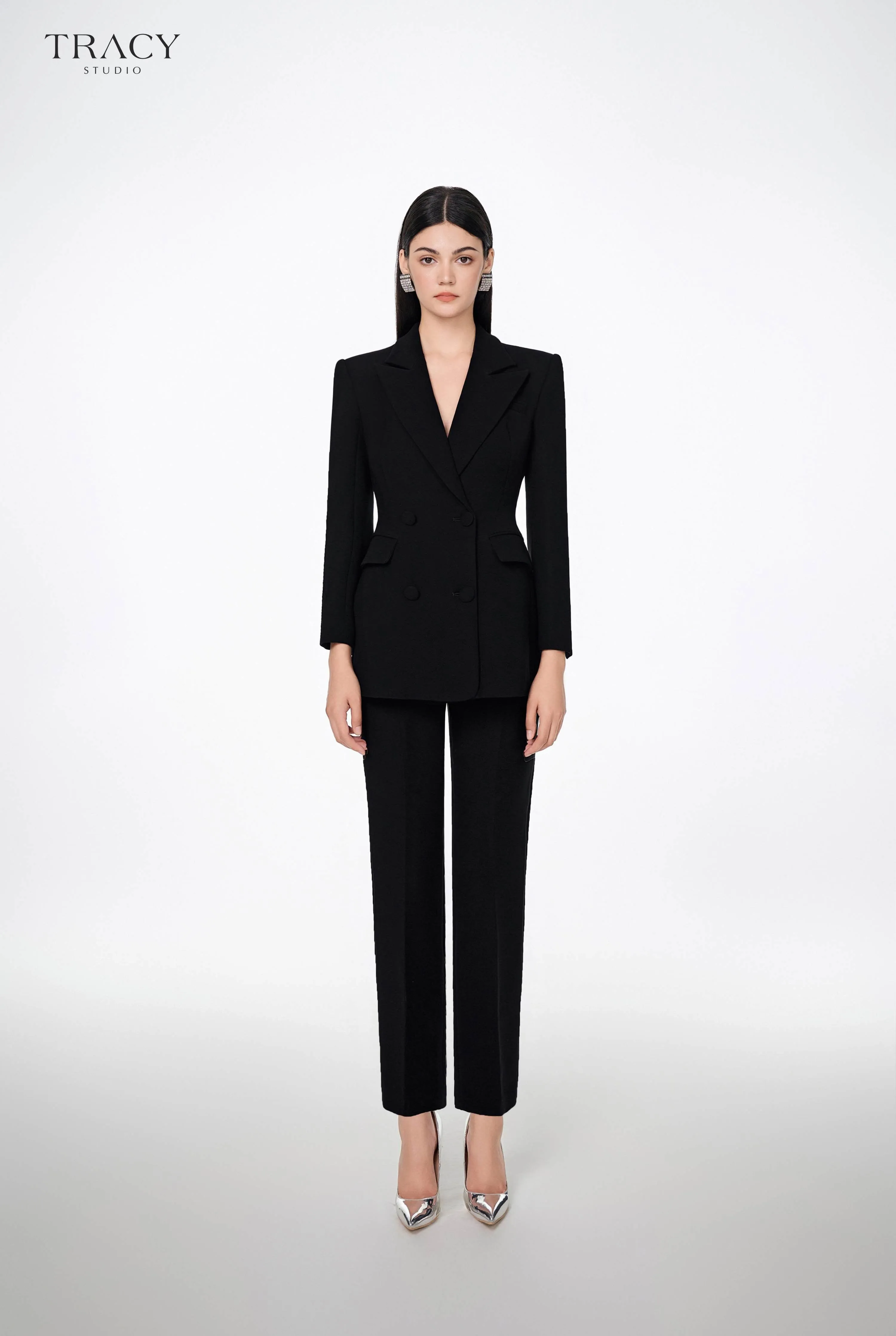 Classic Double-Breasted Peak Lapel Four Button Suit