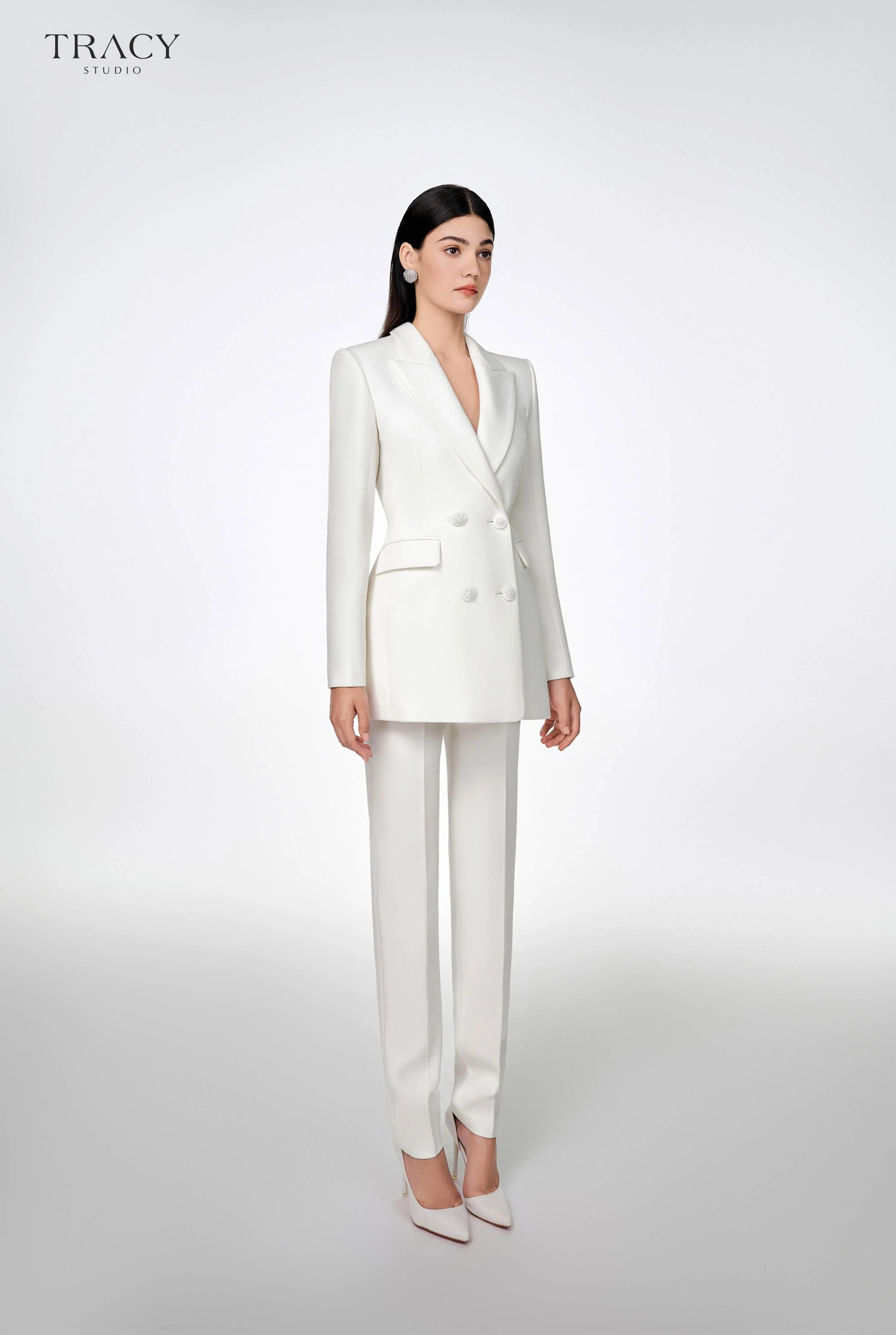 Classic Double-Breasted Peak Lapel Four Button Suit