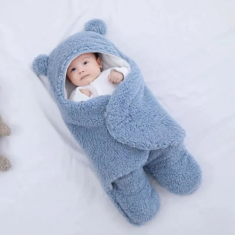 Cross border mother and baby products, newborn lamb plush blanket, baby cotton clip, autumn and winter thickened split leg sleeping bag, baby blanket