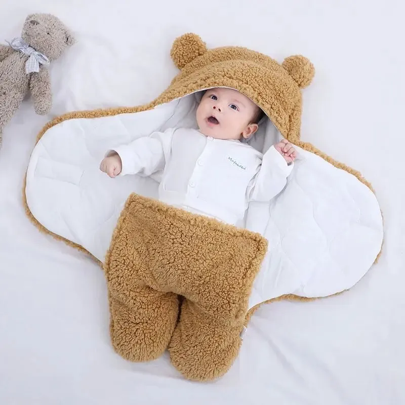 Cross border mother and baby products, newborn lamb plush blanket, baby cotton clip, autumn and winter thickened split leg sleeping bag, baby blanket