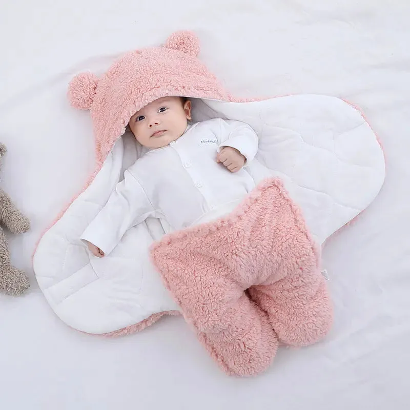 Cross border mother and baby products, newborn lamb plush blanket, baby cotton clip, autumn and winter thickened split leg sleeping bag, baby blanket