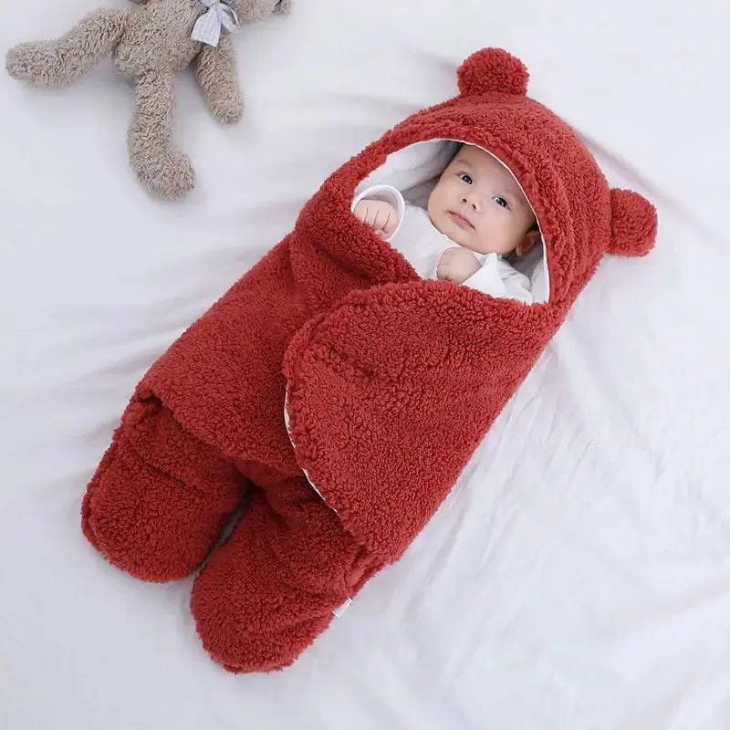 Cross border mother and baby products, newborn lamb plush blanket, baby cotton clip, autumn and winter thickened split leg sleeping bag, baby blanket